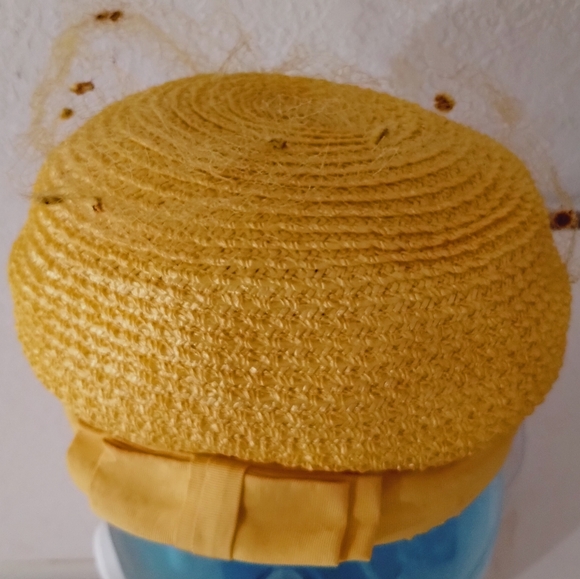 Vintage EVA MAE Yellow Woven Hat w/Netting & Bow. - Picture 7 of 10